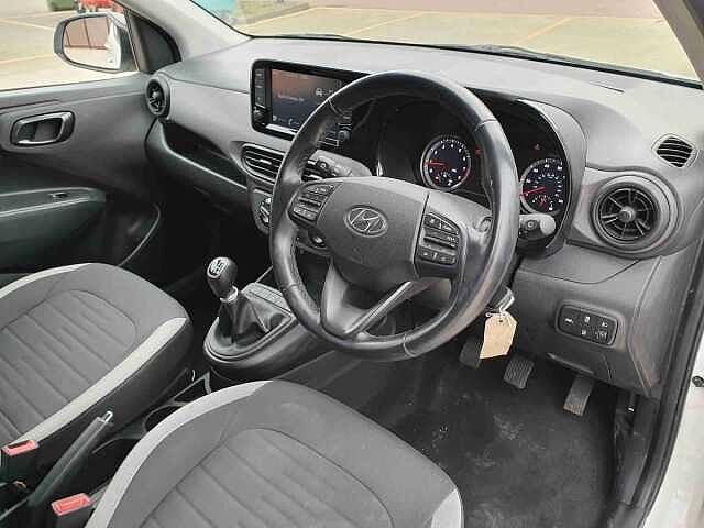 Hyundai i10 1.0 MPi SE Connect 5dr