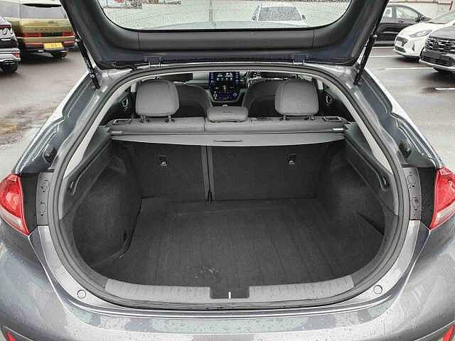 Hyundai Ioniq 1.6 GDi Hybrid SE Connect 5dr DCT