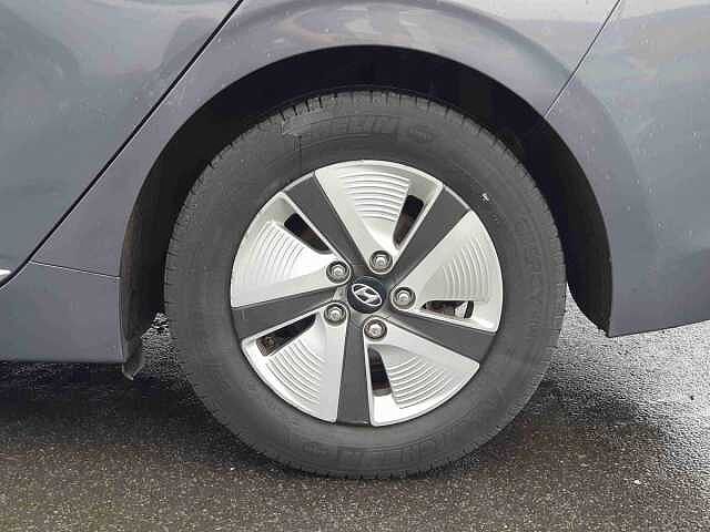 Hyundai Ioniq 1.6 GDi Hybrid SE Connect 5dr DCT