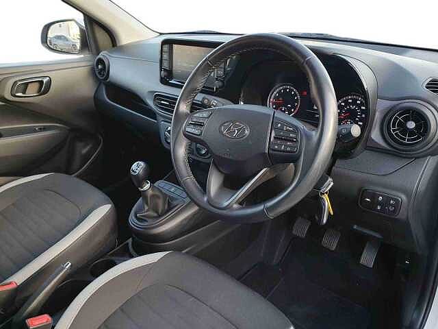 Hyundai i10 1.0 MPi SE Connect 5dr