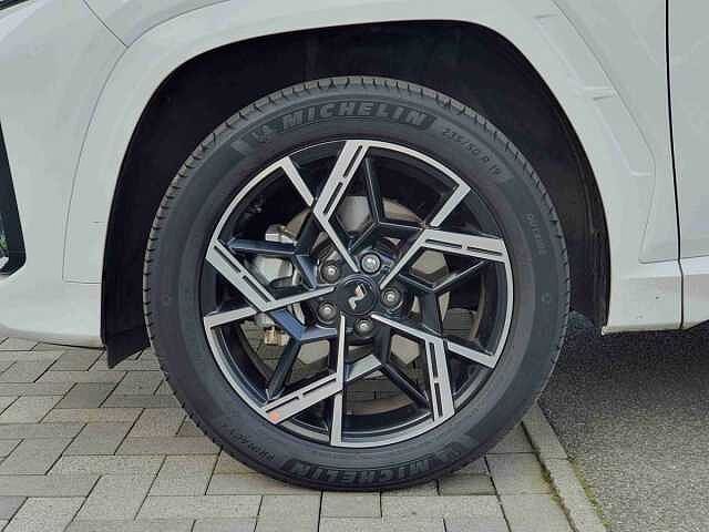 Hyundai TUCSON 1.6T Hybrid N Line 5dr Auto White