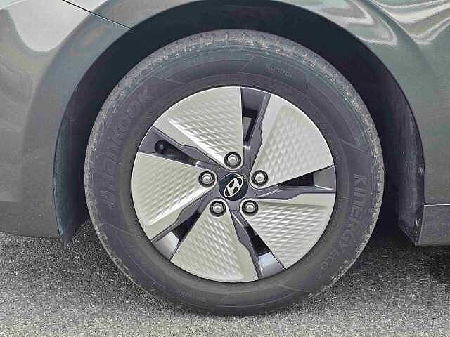 Hyundai Ioniq 1.6 GDi Hybrid Premium 5dr DCT